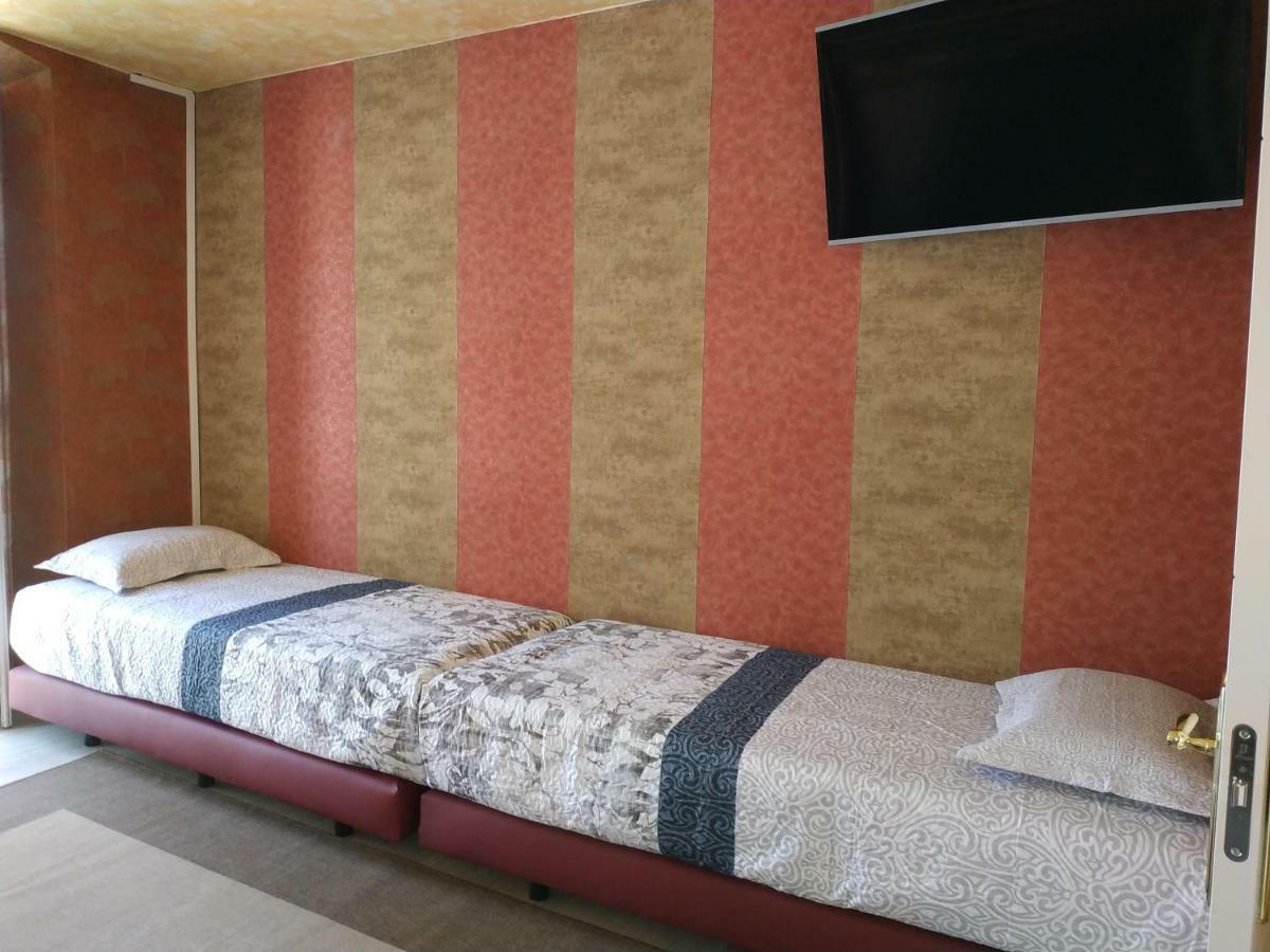 Apartamento APARTAMENTO PLAZA las BARQUERAS Llanes Exterior foto